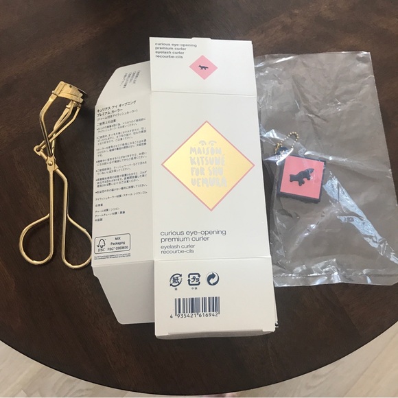 Shu Uemura Gold Eyelash Curler - Maison Kitsune Collab - Picture 8 of 9